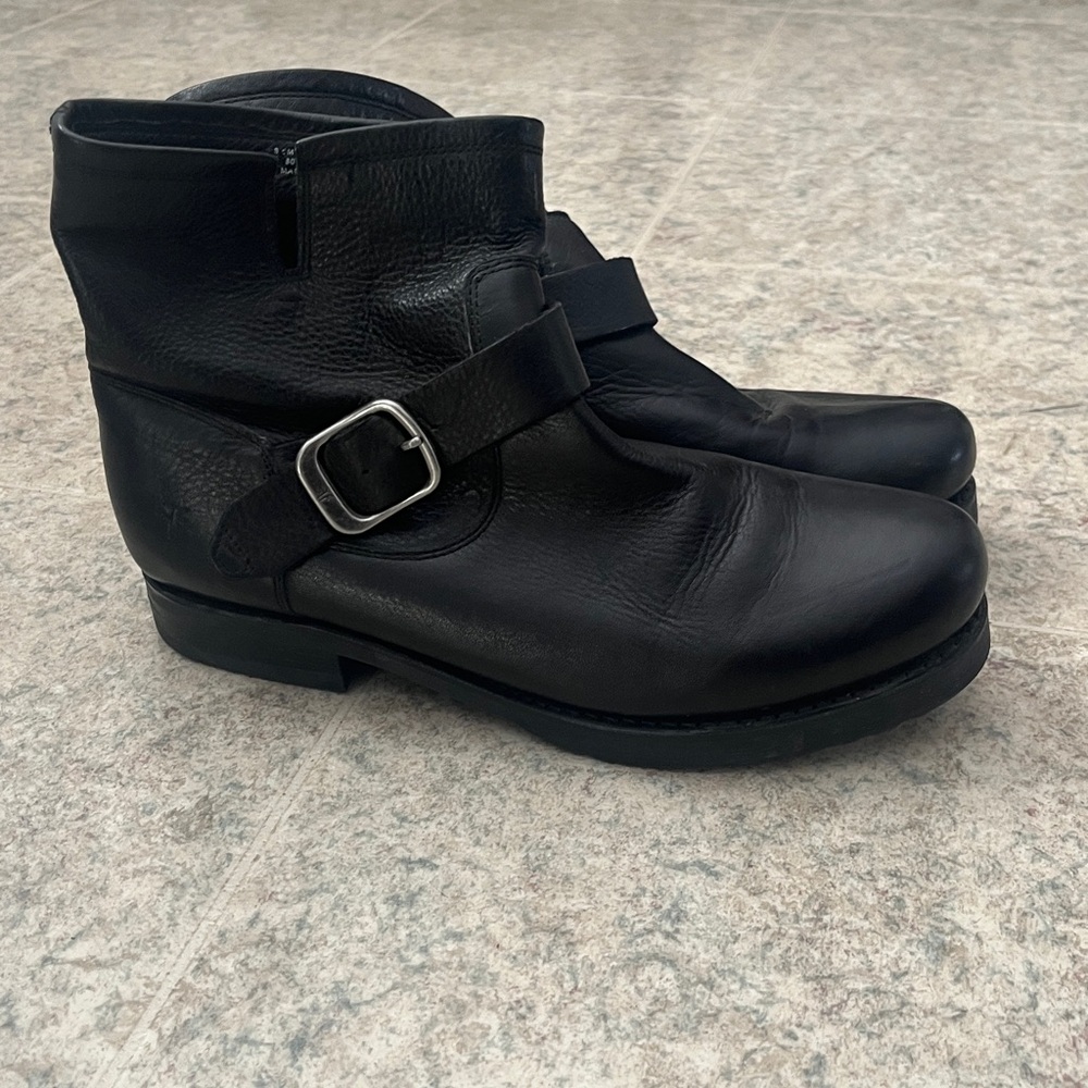 Frye Veronica Black Leather Ankle Boots